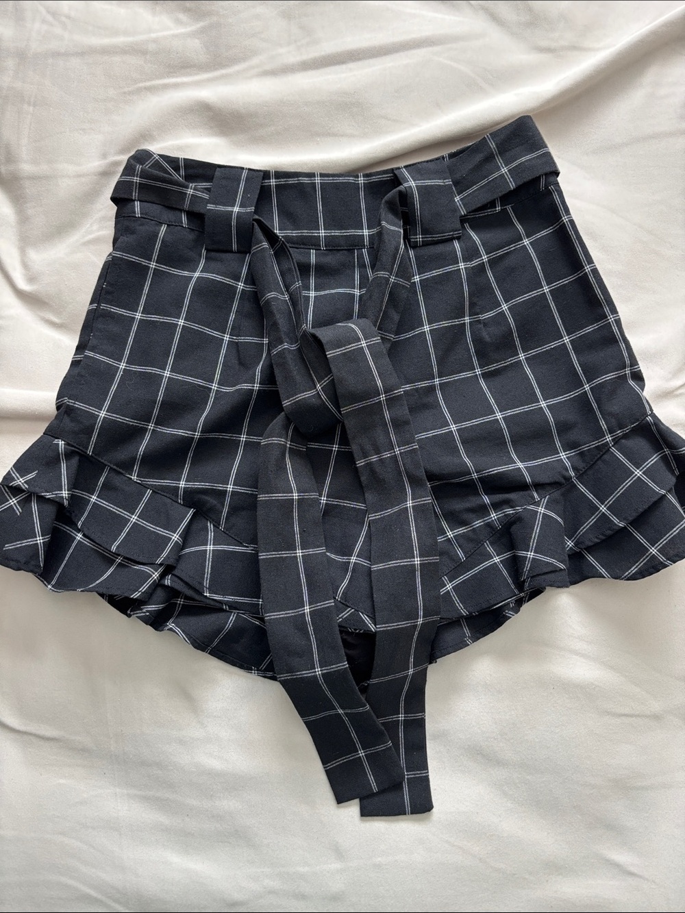 J.O.A. Black Plaid High-Waist Ruffle Tie Skort